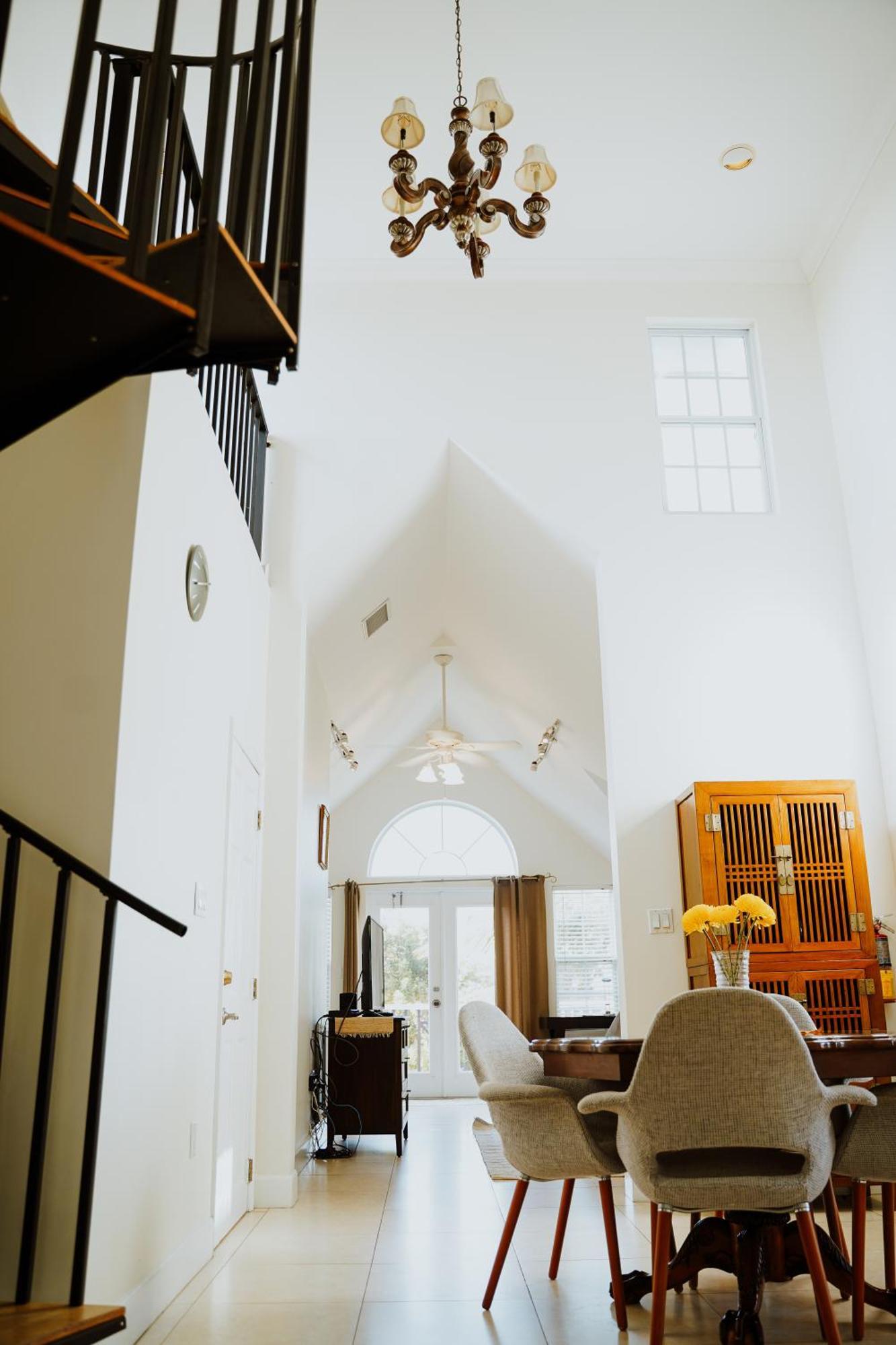 Shangri-La Boutique Bed & Breakfast West Bay 部屋 写真