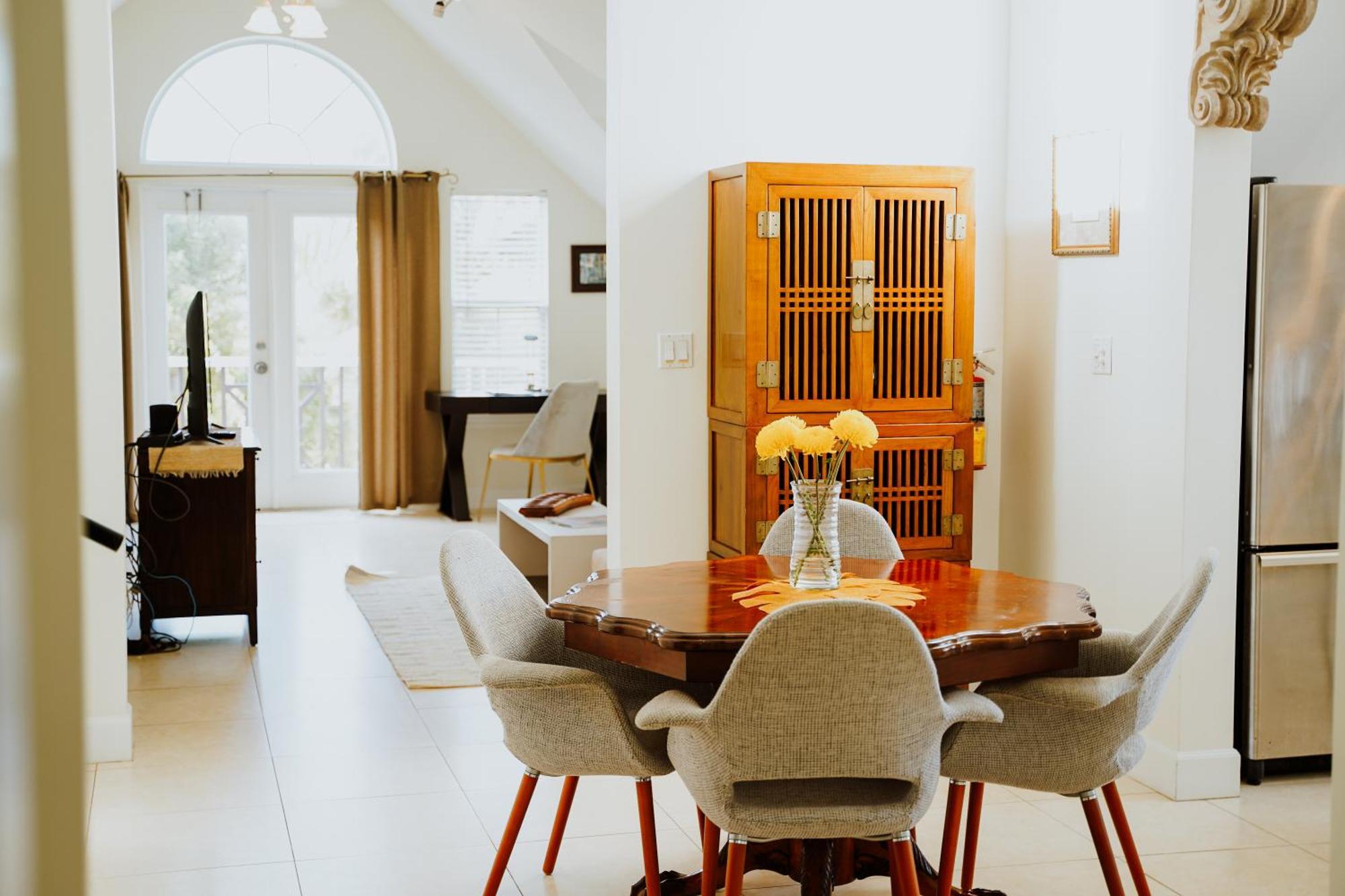Shangri-La Boutique Bed & Breakfast West Bay 部屋 写真